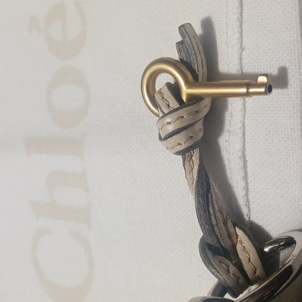 Chloé Paddington Wallet - Picture 7 of 17